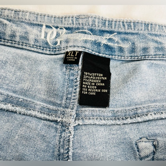 DG2 Straight Leg Washed Blue Jeans, Size XLT - Picture 4 of 10
